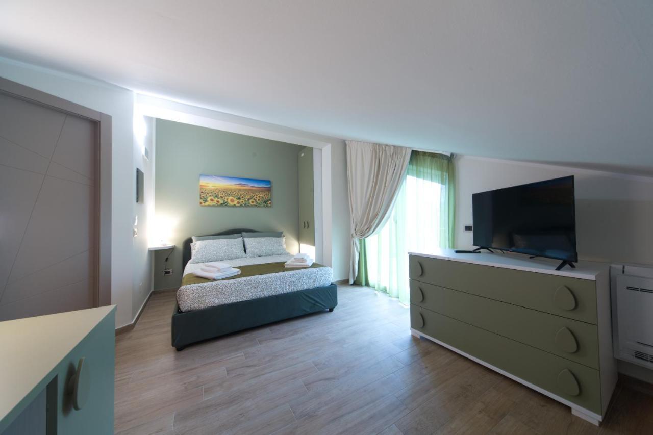 Slow Chic Apartment Beb Policlinico Messina Ngoại thất bức ảnh