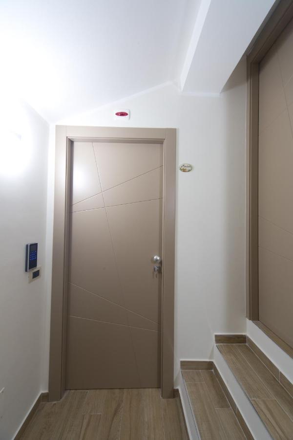 Slow Chic Apartment Beb Policlinico Messina Ngoại thất bức ảnh