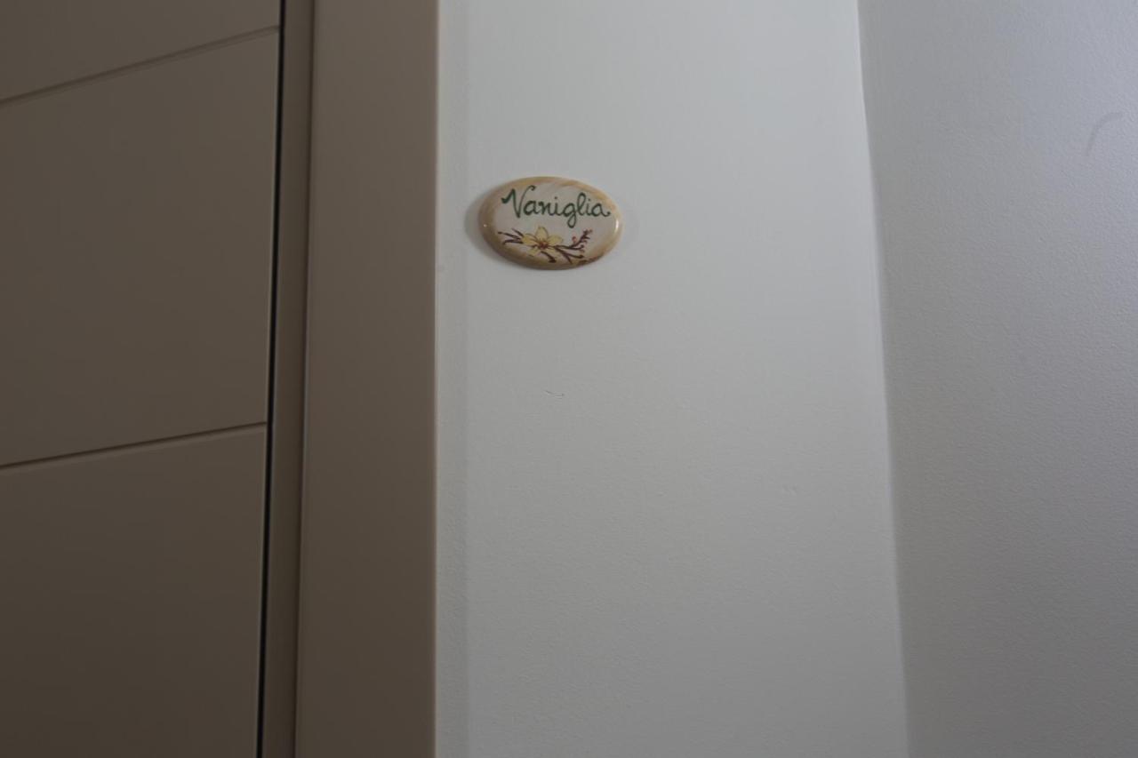 Slow Chic Apartment Beb Policlinico Messina Ngoại thất bức ảnh