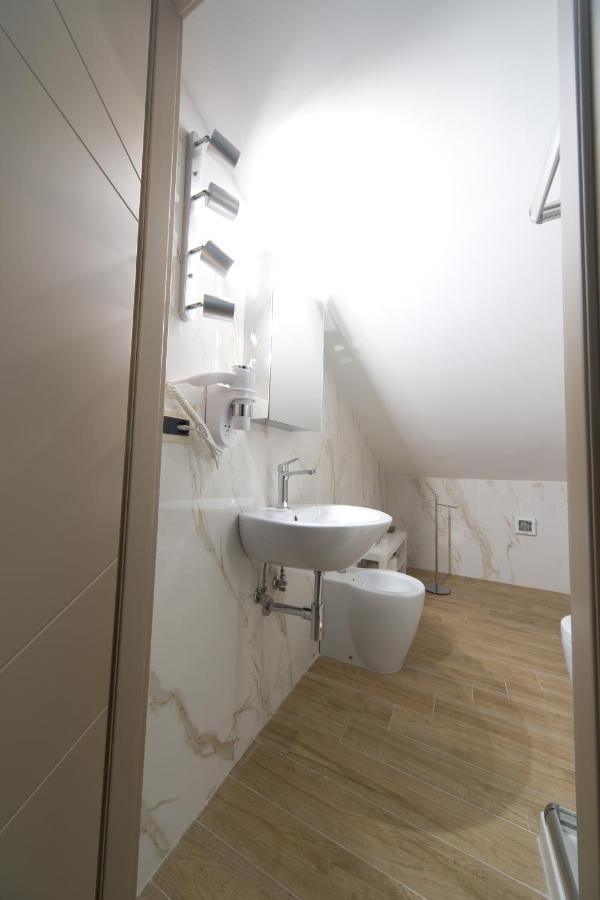 Slow Chic Apartment Beb Policlinico Messina Ngoại thất bức ảnh