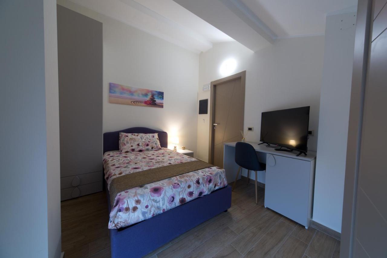 Slow Chic Apartment Beb Policlinico Messina Ngoại thất bức ảnh