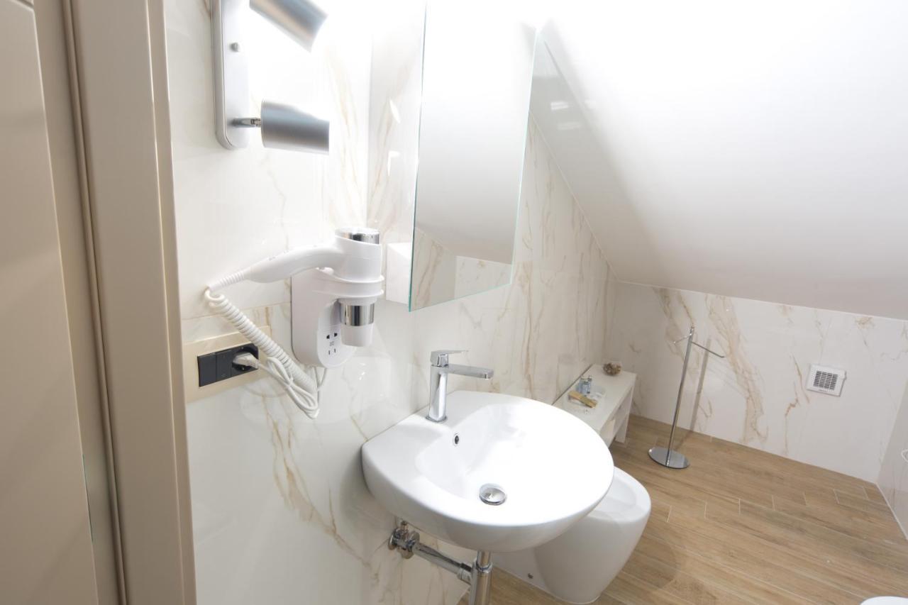 Slow Chic Apartment Beb Policlinico Messina Ngoại thất bức ảnh
