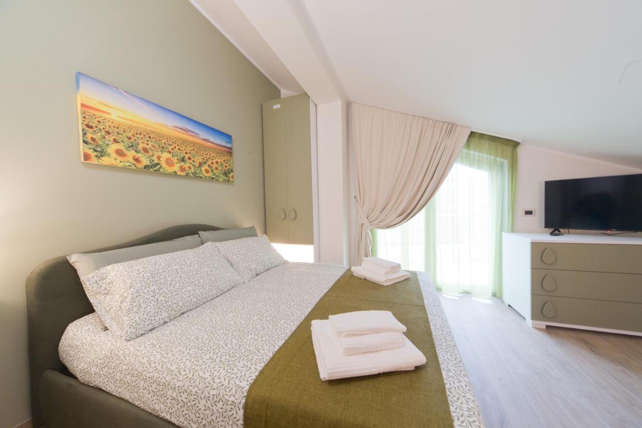 Slow Chic Apartment Beb Policlinico Messina Ngoại thất bức ảnh