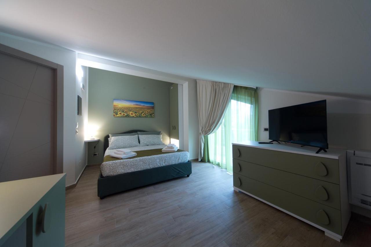 Slow Chic Apartment Beb Policlinico Messina Ngoại thất bức ảnh