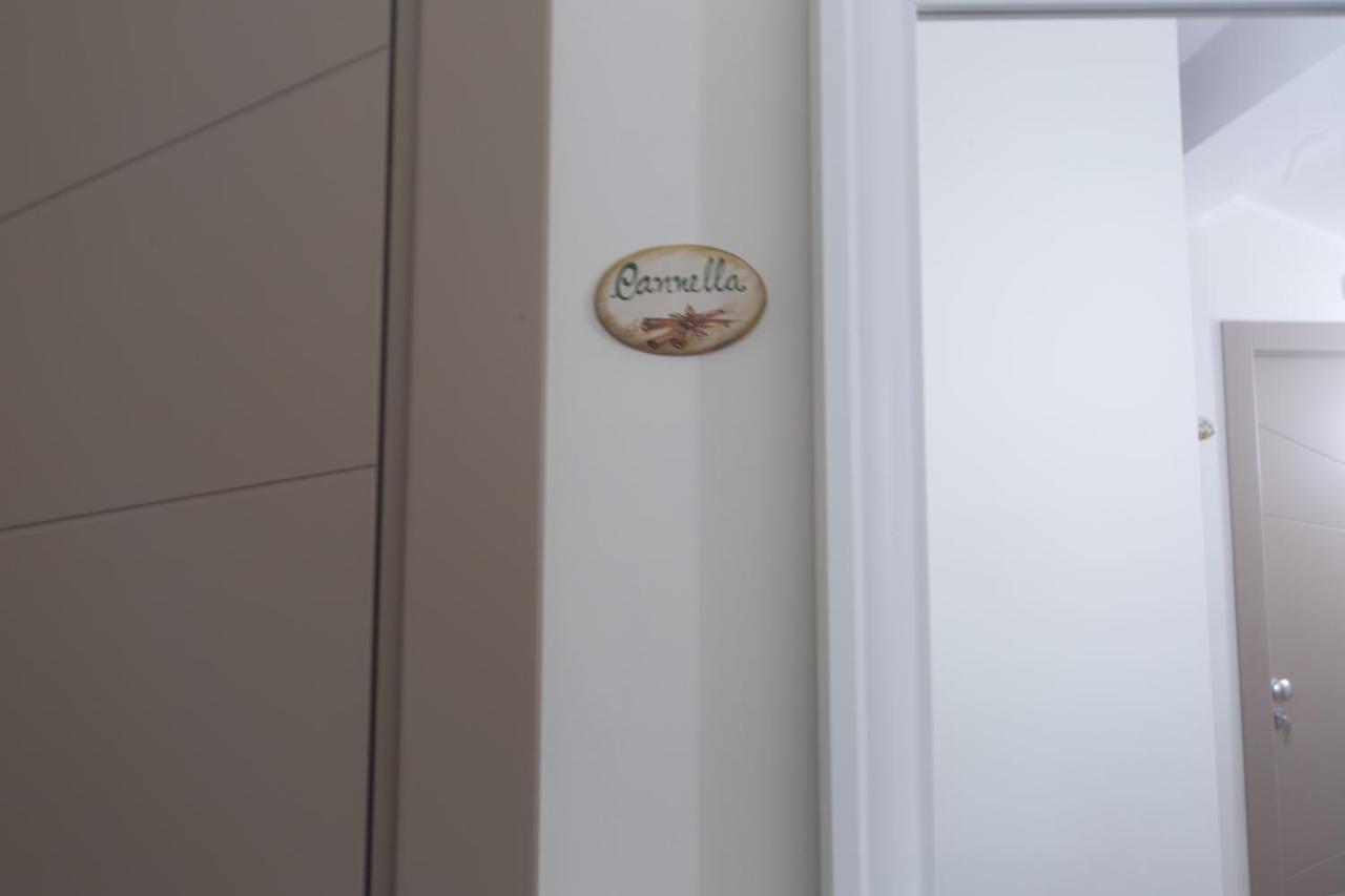 Slow Chic Apartment Beb Policlinico Messina Ngoại thất bức ảnh